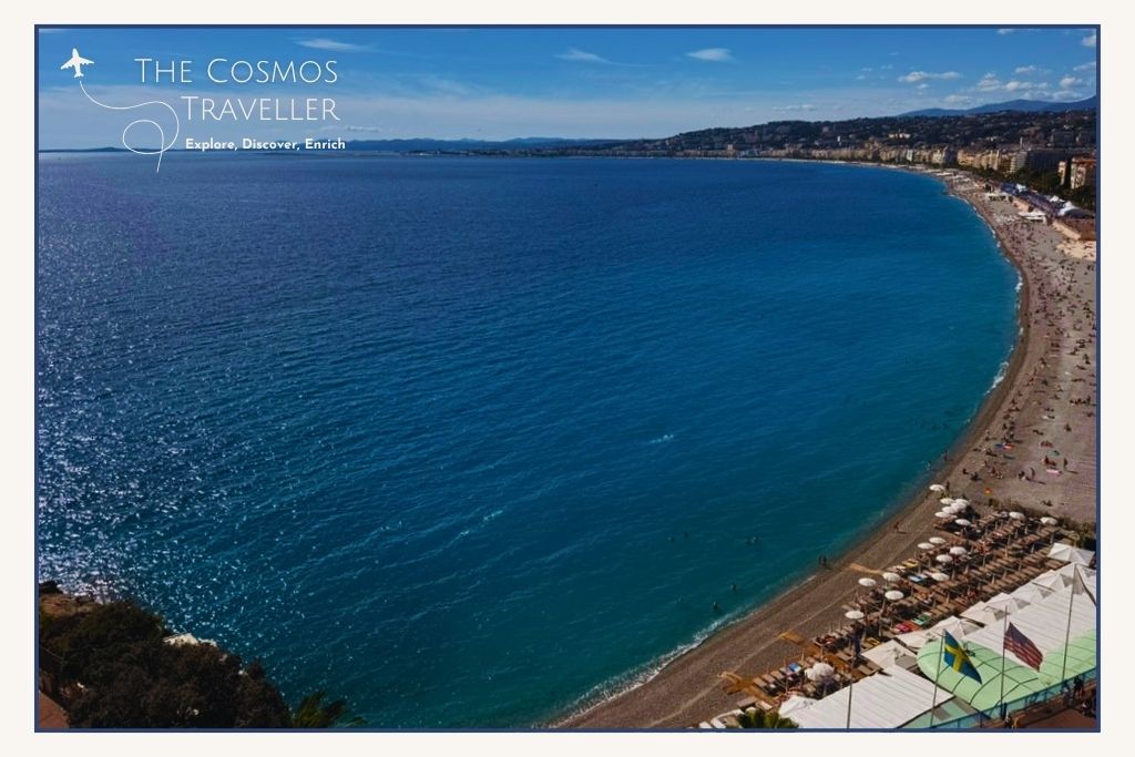 Turquoise water and pebbles at Castel Plage in Nice, France