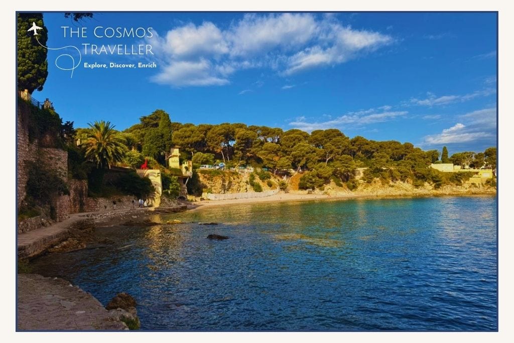 Crystal-clear water and boats at Paloma Beach in Saint-Jean-Cap-Ferrat