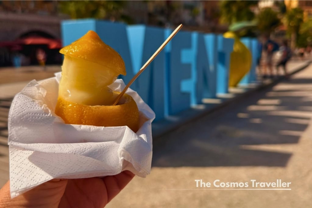 Frozen lemon filled with sorbet from La Tarte Mentonnaise, Menton